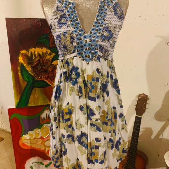 Adorable studded summer dress - Picture 2 of 6